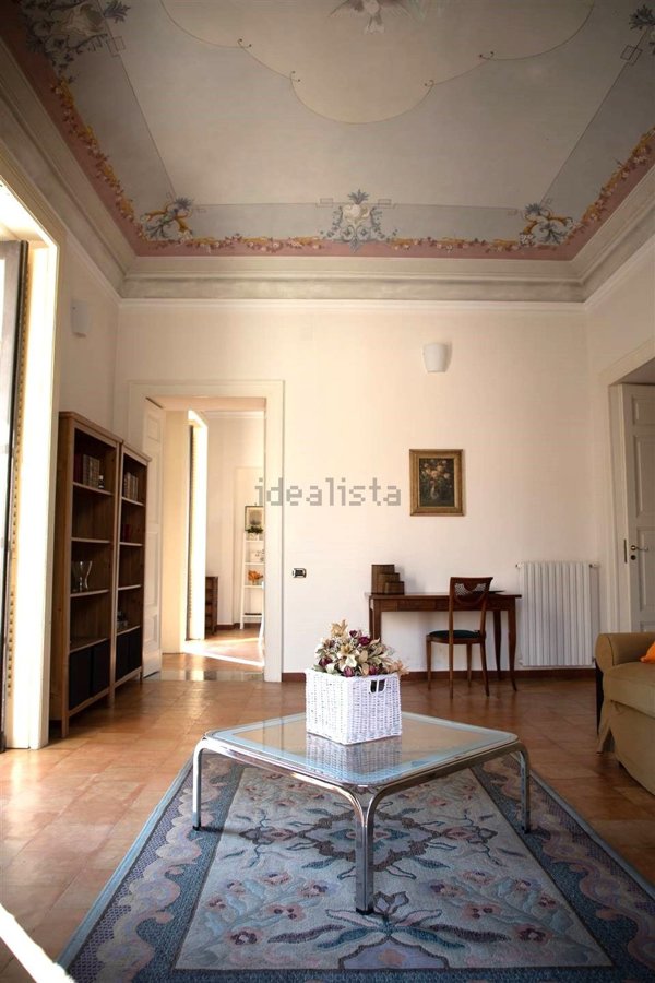 appartamento in vendita a Salerno in zona Centro Città