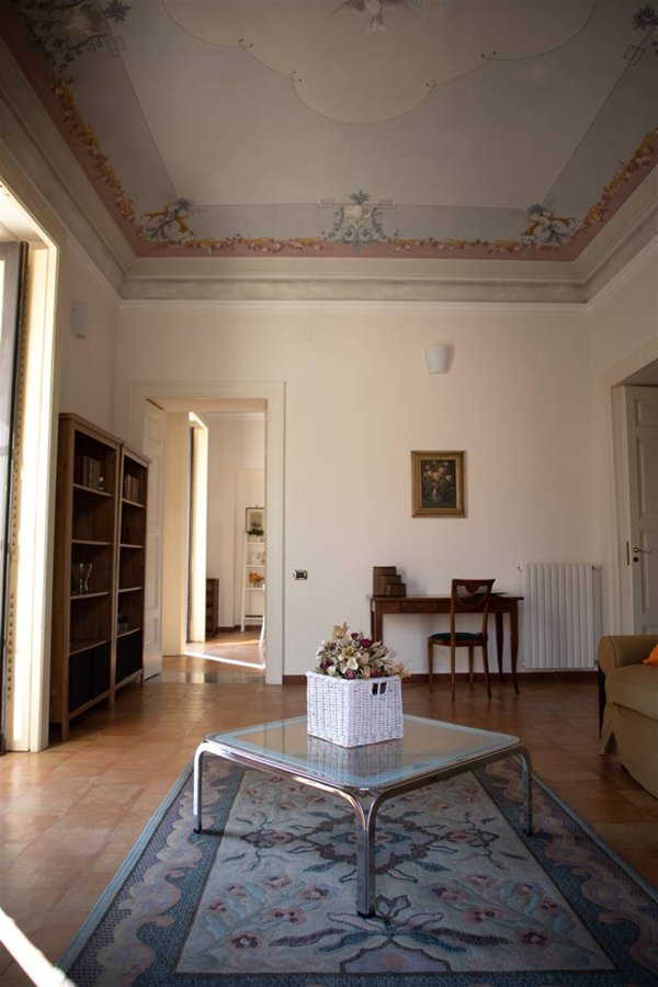 appartamento in vendita a Salerno in zona Centro Città