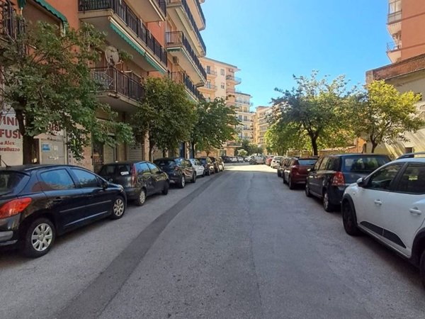 appartamento in vendita a Salerno in zona Pastena