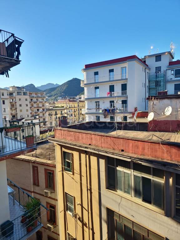 appartamento in vendita a Salerno in zona Centro Città