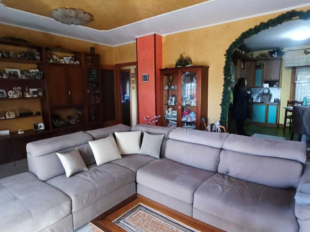 appartamento in vendita a Salerno in zona Giovi Altimare