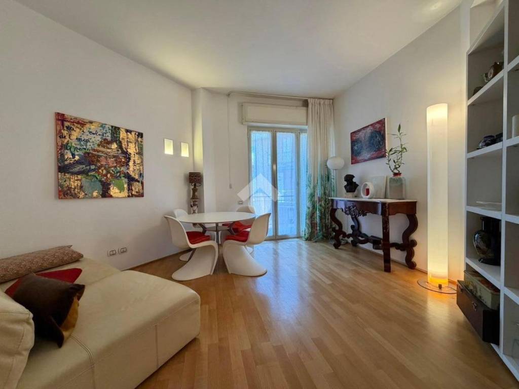 appartamento in vendita a Salerno in zona Pastena