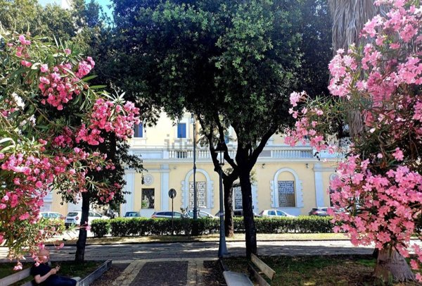 appartamento in vendita a Salerno in zona Centro Città