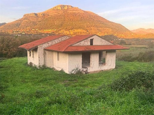 casa indipendente in vendita a Salerno in zona Giovi Altimare