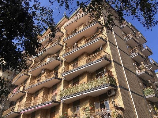 appartamento in vendita a Salerno in zona Mercatello
