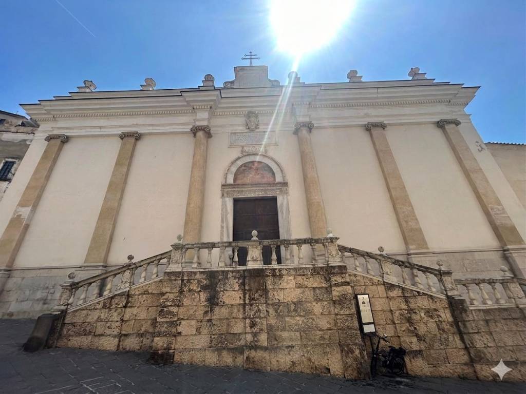appartamento in vendita a Salerno in zona Centro Città