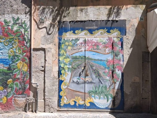 negozio in vendita a Salerno in zona Centro Città