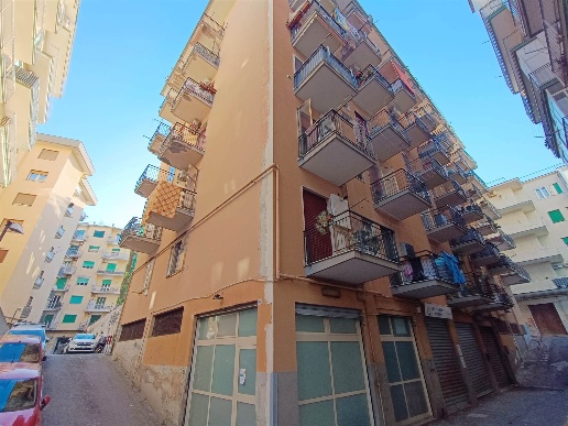 appartamento in vendita a Salerno in zona Mercatello
