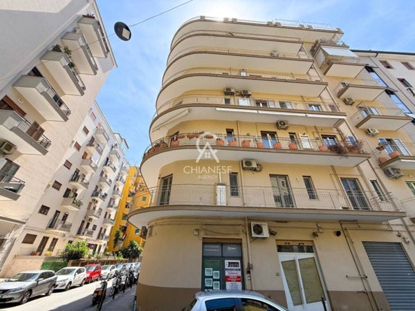 appartamento in vendita a Salerno in zona Centro Città