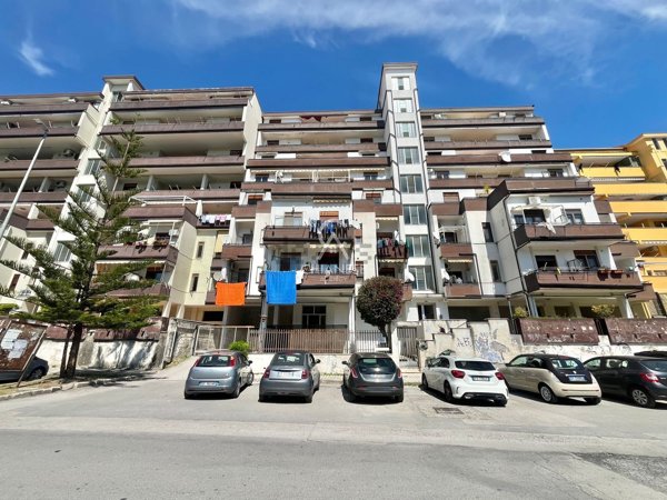 appartamento in vendita a Salerno in zona Pastena