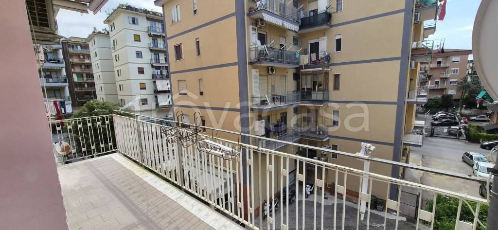 appartamento in vendita a Salerno in zona Pastena