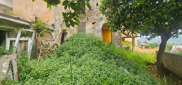quadrivano in vendita a Salerno in zona Cappelle