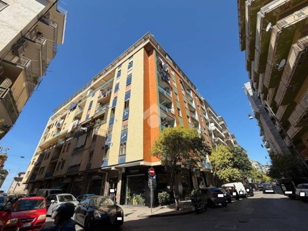 appartamento in vendita a Salerno in zona Pastena