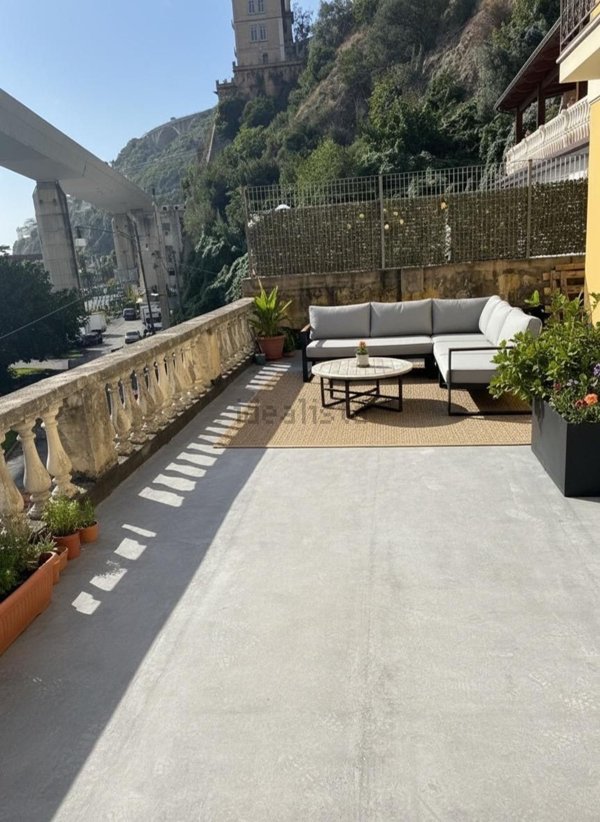 appartamento in vendita a Salerno in zona Porto