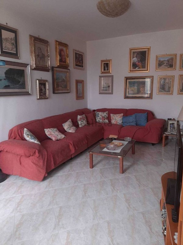 appartamento in vendita a Salerno in zona Pastena