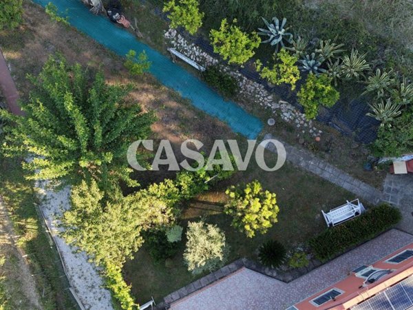 casa indipendente in vendita a Salerno