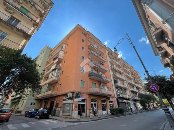 appartamento in vendita a Salerno in zona Pastena