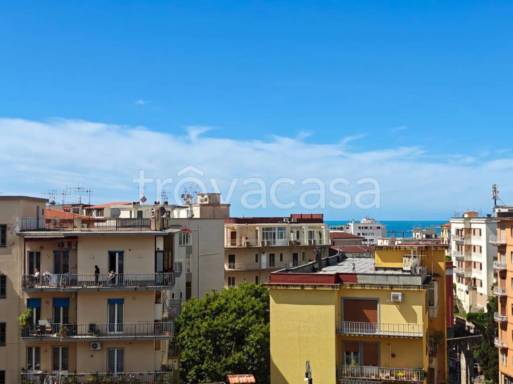 appartamento in vendita a Salerno in zona Centro Città
