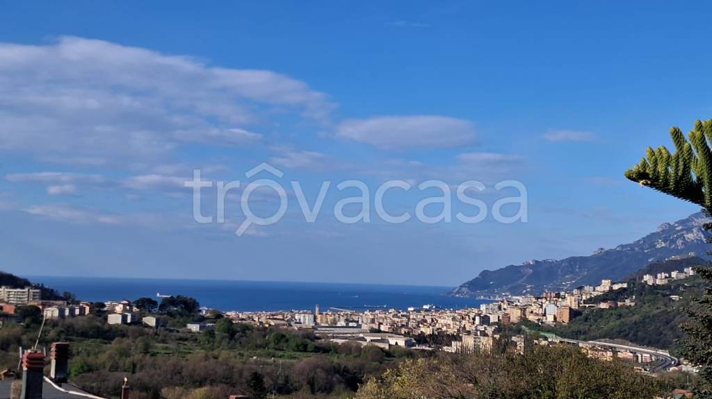 casa indipendente in vendita a Salerno in zona Ogliara