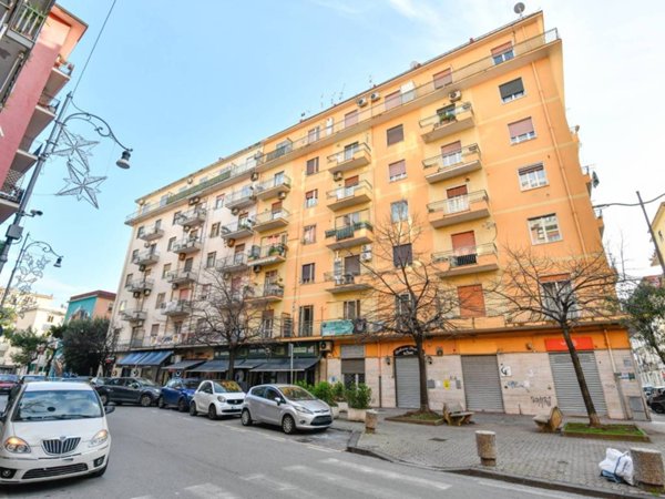 appartamento in vendita a Salerno in zona Torrione