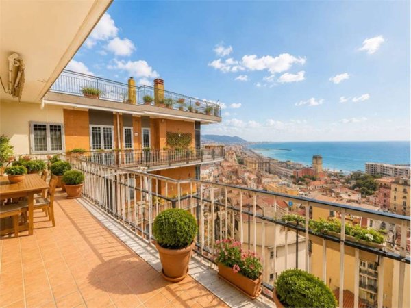 appartamento in vendita a Salerno in zona Porto