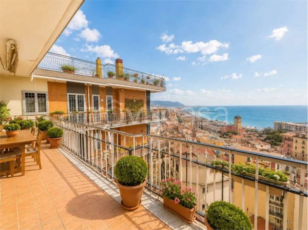 appartamento in vendita a Salerno in zona Centro Città