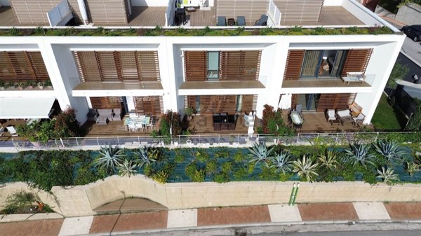 casa indipendente in vendita a Salerno in zona Sala Abbagnano