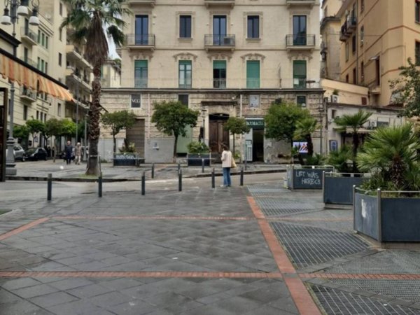 appartamento in vendita a Salerno in zona Centro Città