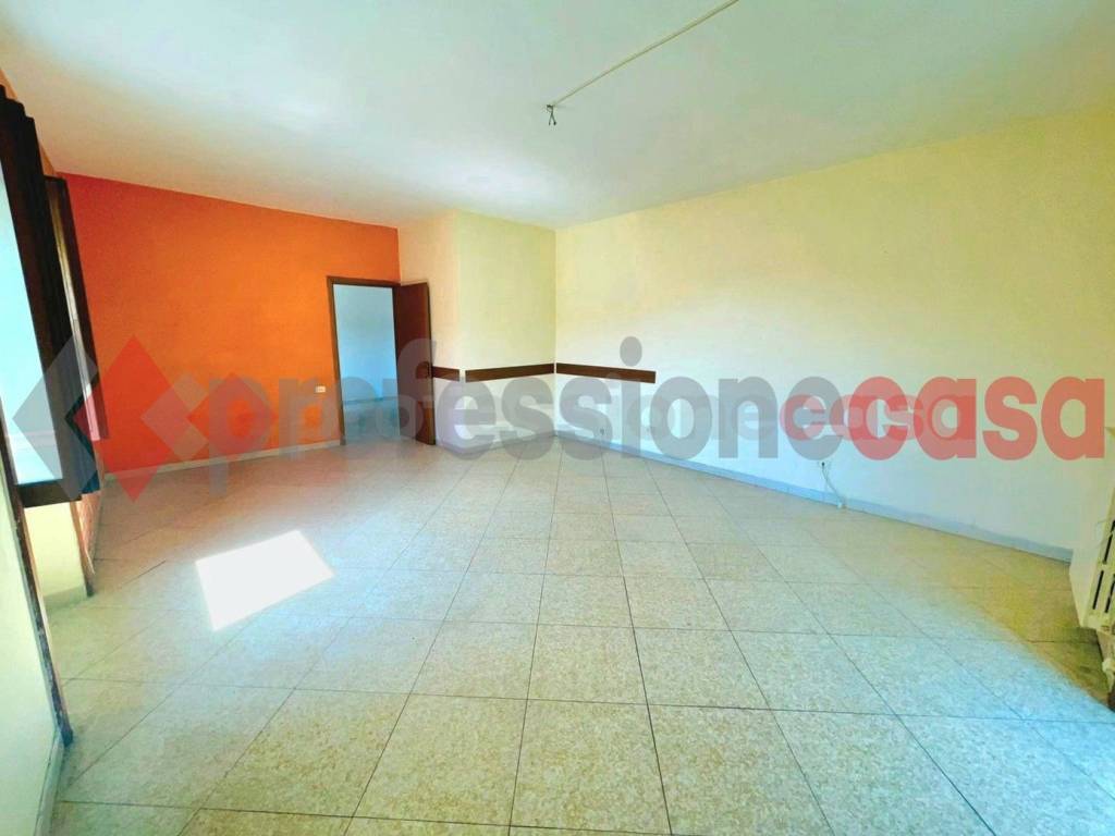 appartamento in vendita a Salerno in zona Irno