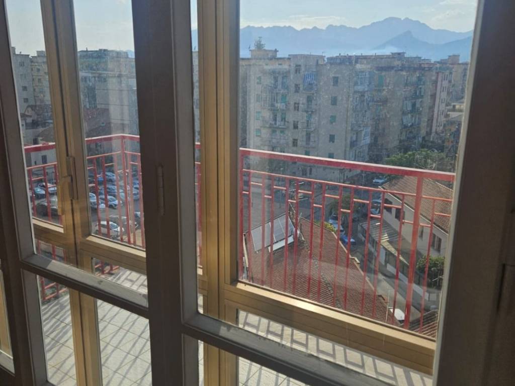appartamento in vendita a Salerno in zona Pastena