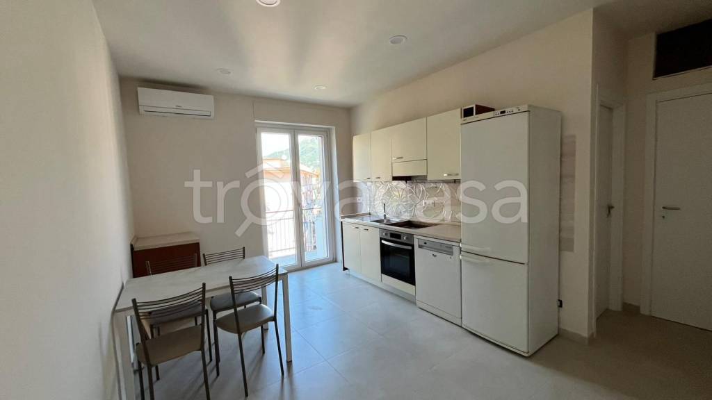 appartamento in vendita a Salerno in zona Irno