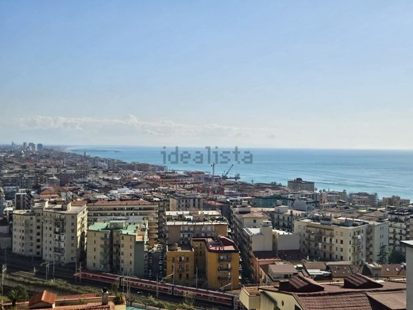 appartamento in vendita a Salerno in zona Torrione