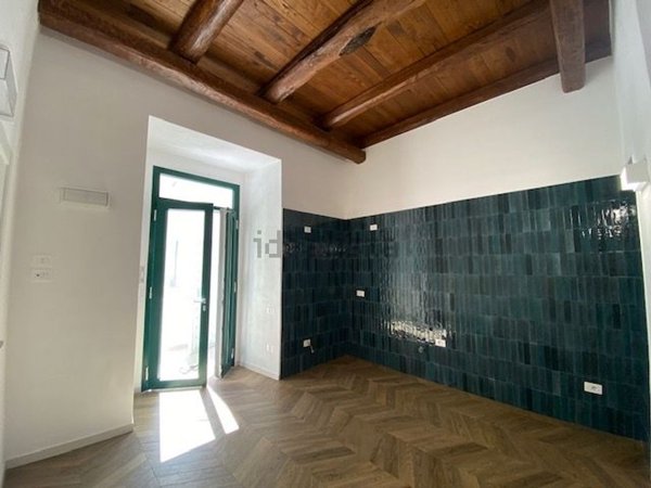 appartamento in vendita a Salerno in zona Porto