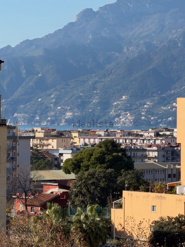 appartamento in vendita a Salerno in zona Picarielli