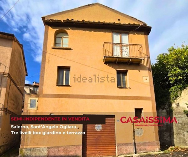 casa indipendente in vendita a Salerno in zona Ogliara