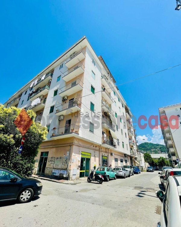 appartamento in vendita a Salerno in zona Torrione