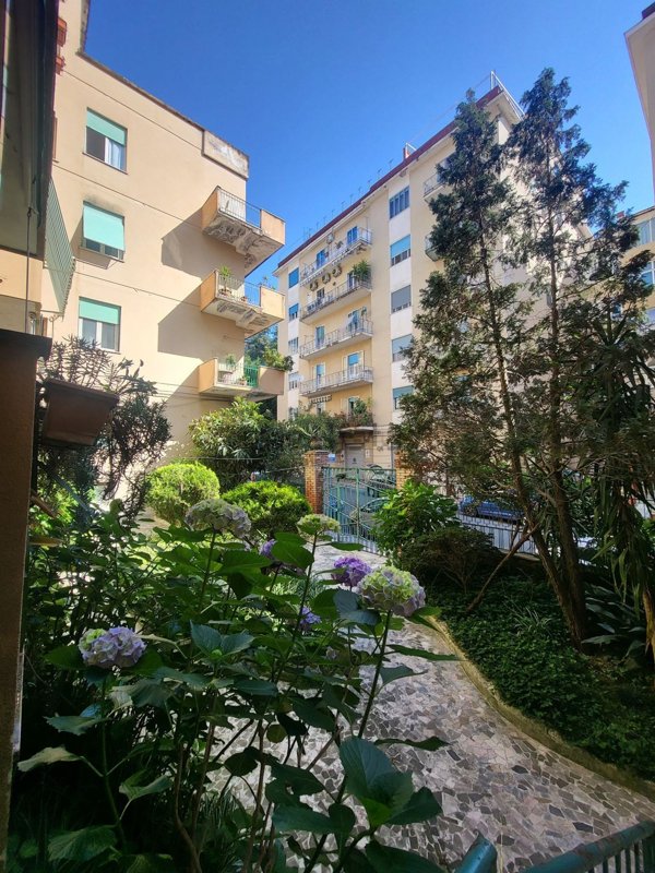 appartamento in vendita a Salerno in zona Centro Città
