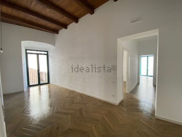appartamento in vendita a Salerno in zona Porto