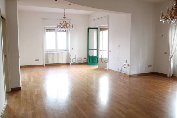 appartamento in vendita a Salerno in zona Calcedonia