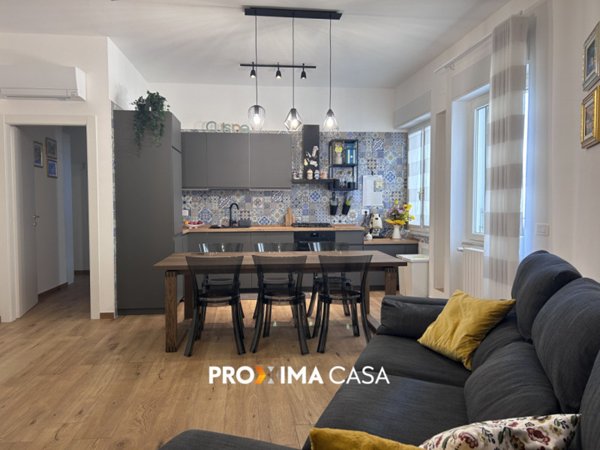 appartamento in vendita a Salerno in zona Centro Città