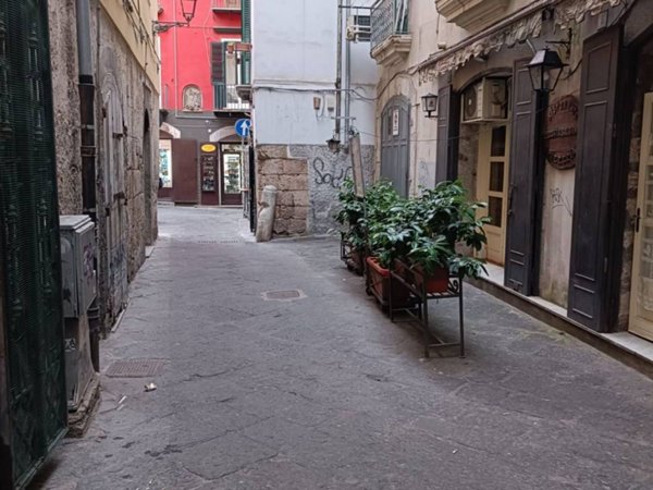 ufficio in vendita a Salerno in zona Centro Città