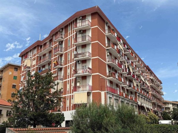 appartamento in vendita a Salerno in zona Pastena