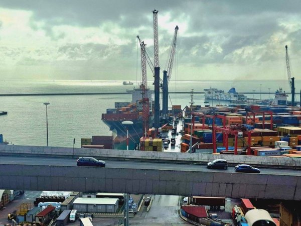 appartamento in vendita a Salerno in zona Centro Città