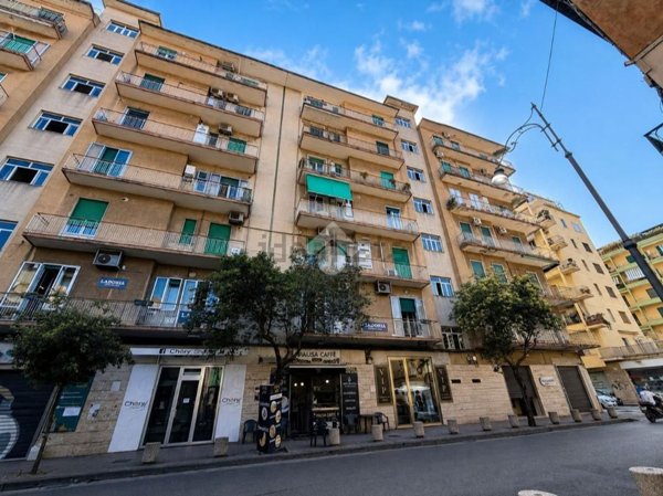 appartamento in vendita a Salerno in zona Pastena