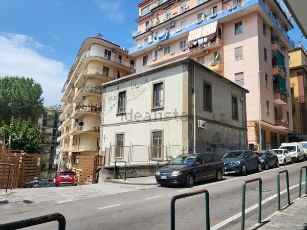 appartamento in vendita a Salerno in zona Arce-Vernieri