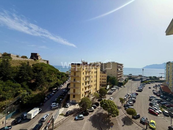 appartamento in vendita a Salerno in zona Torrione