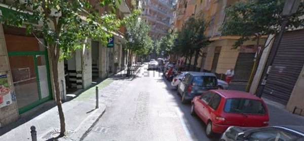locale commerciale in vendita a Salerno