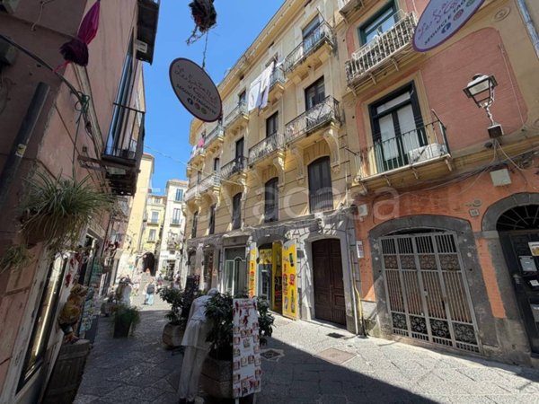 appartamento in vendita a Salerno in zona Centro Città
