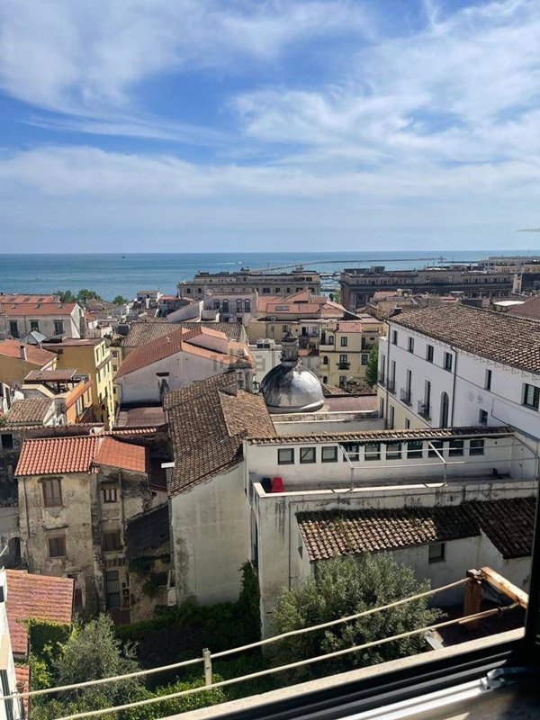 appartamento in vendita a Salerno in zona Porto