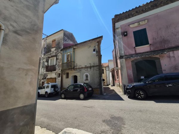 appartamento in vendita a Salerno in zona Ogliara